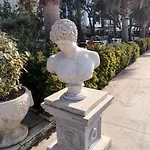Διαμέρισμα Seasons 1, Golem Kompleksi Dielli *